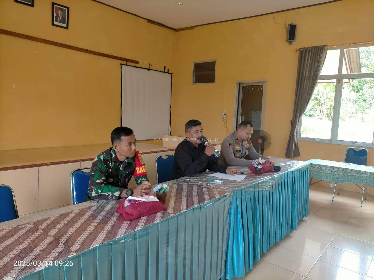  KOORDINASI TERKAIT KETENTRAMAN DAN KETERTIBAN UMUM DI KECAMATAN SIMPANG TERITIP